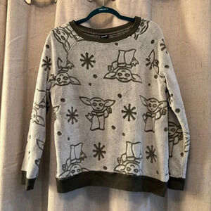 Star Wars‎ Junior Baby Yoda Fleece Soft PJ Lounge Shirt. Olive/Army Green Size M